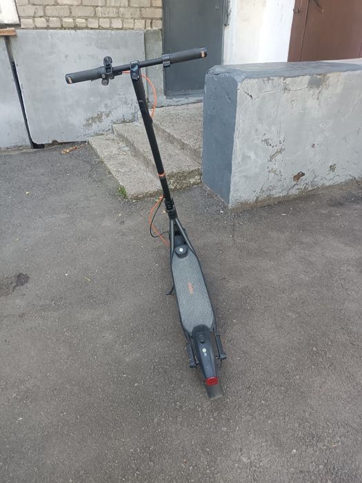 Продается самокат Ninebot F2 Pro