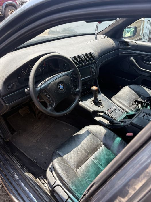 BMW е39…………………..