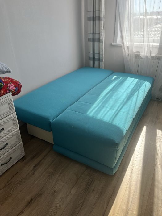 Тахта цвет синий б/у