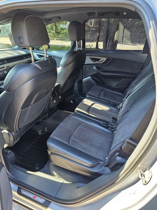 Audi Q7 An 2017 Sline 7 locuri