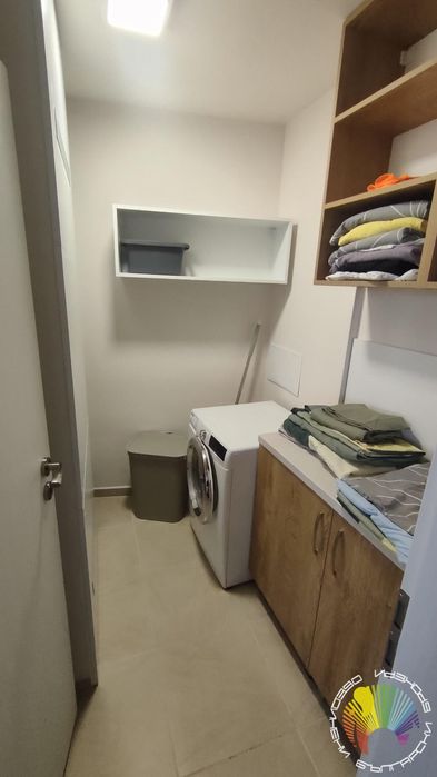 Дава се под наем Тристаен апартамент в Бургас, Център - 90 кв.м за 900 € - Снимка #3