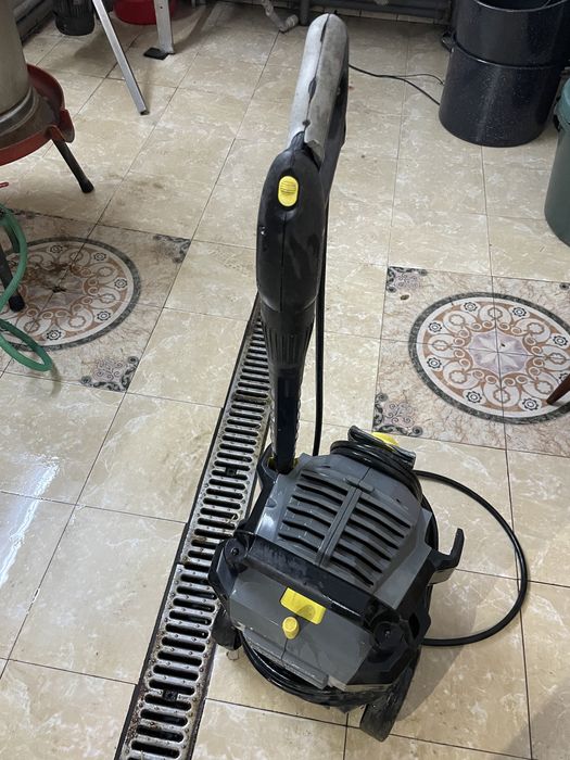 Karcher HD 5/15 C in stare 9/10 !!!  NU Bosch , Makita , Stihl  !!!