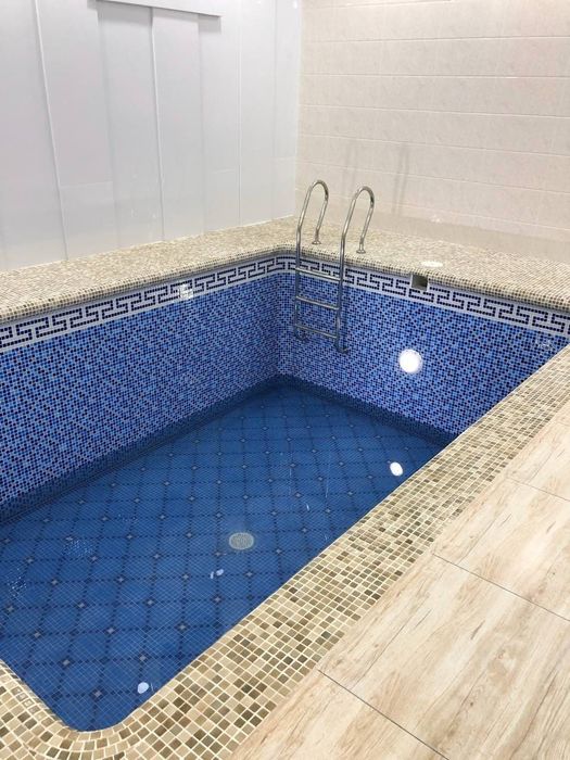 Сдаётся шикарная дом в центре басейн и сауна есть под офис