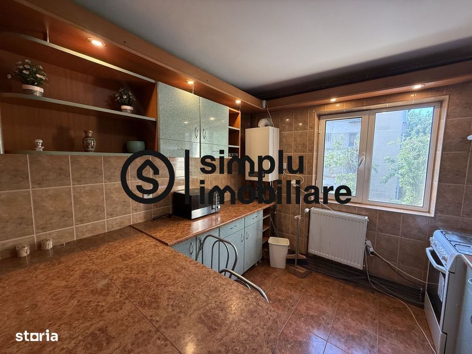 Apartament 3 camere semidecomandat Brazda lui Novac
