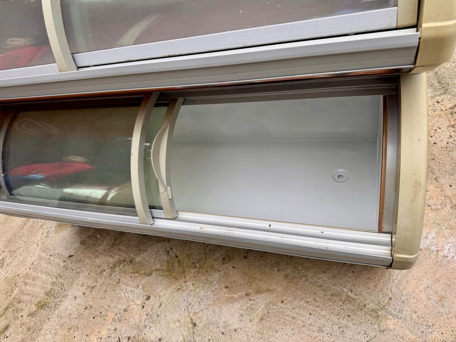 Vand lada frigorifica etajata IARP