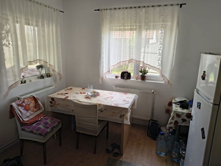 Inchiriez vila sat Dragsina