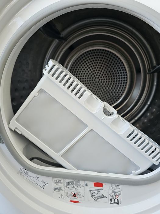 Сушилня с термопомпа AEG 9000 Series