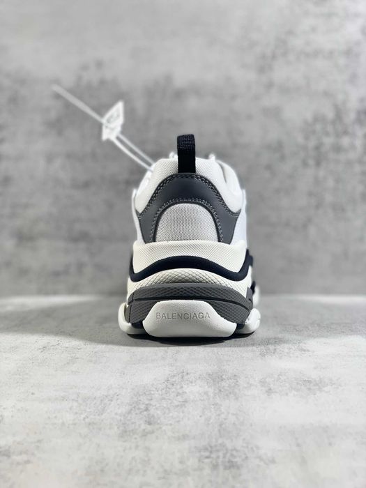 Adidasi Balenciaga Triple S Calitate Premium