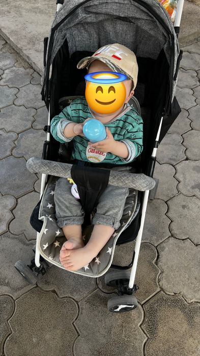 Коляска прогулочная серый