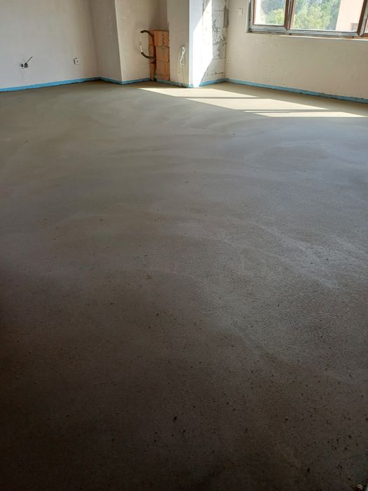 МАШИННИ замазки шлайфан бетон частични и цялостни ремонти на покриви вътрешни  Довършителни ремонти направа  ивични основи за огради