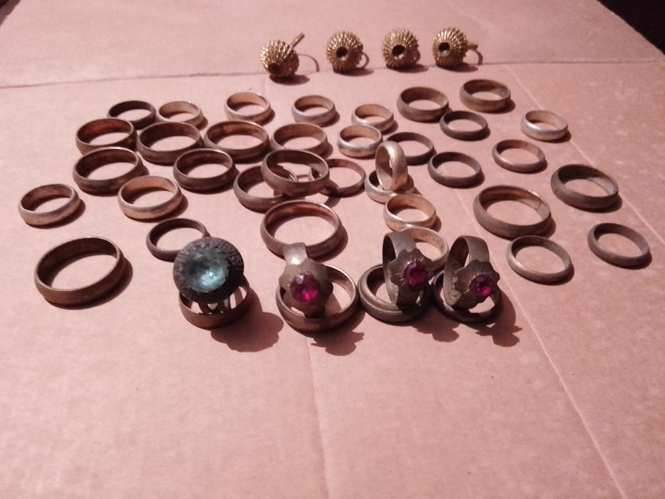 Динарови пръстени и халки