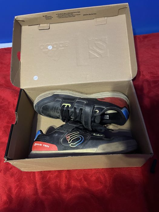 Обувки за клипс five ten hellcat