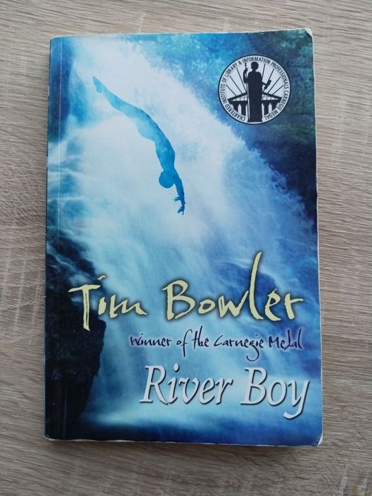 Книга "river boy"
