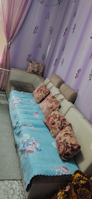 Уголок мебель хорошим состояние пользовались окуратно