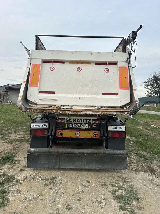 Semiremorcă basculabila Schimtz