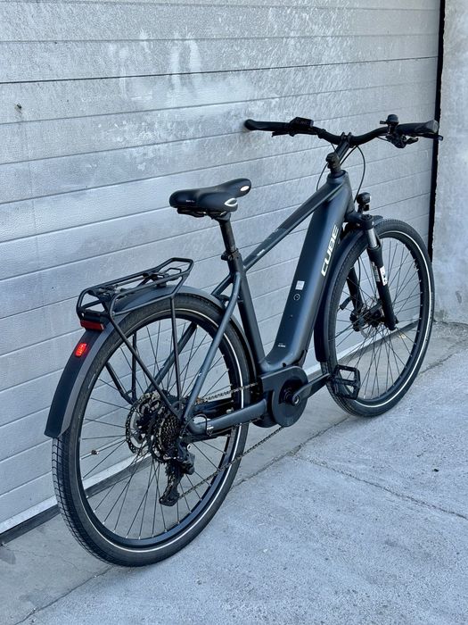 Bicicleta electrica Cube / 625 Wh / Bosch