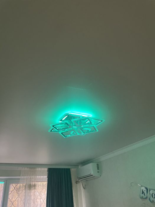 Продам диодувую люстру