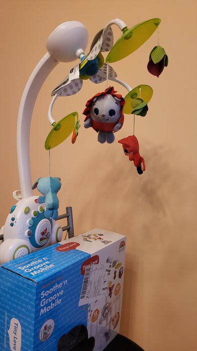 Бебешка въртележка за легло