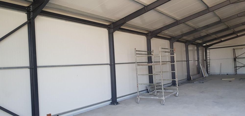 Vand hala metalica 10m x 20m complecta la cheie pret real