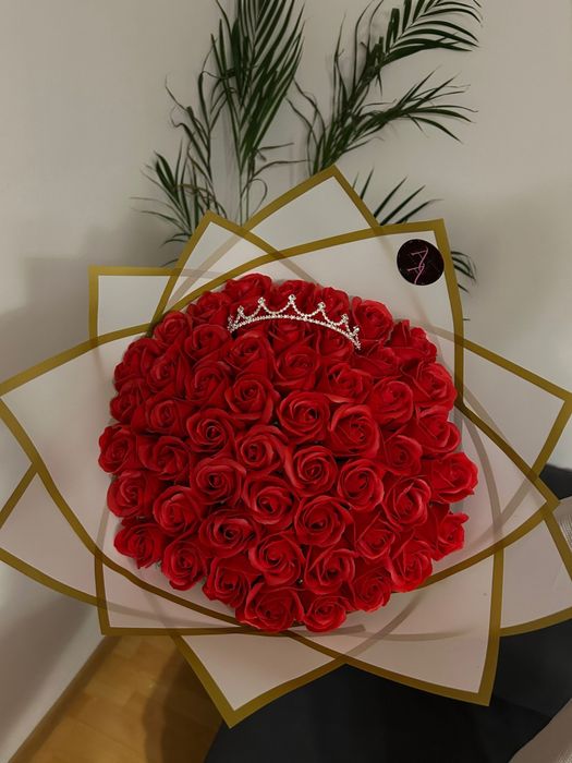Buchet trandafiri sapun cu model/ initiala/ biletel personalizat