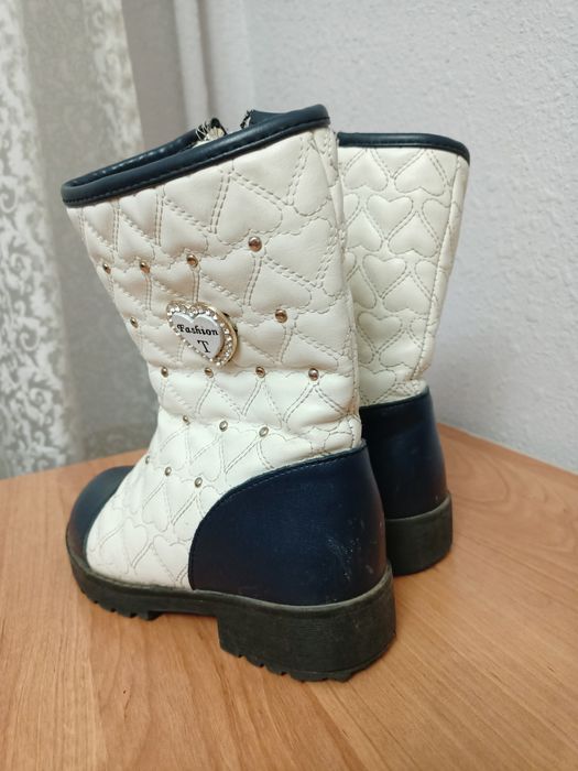 Сапожки для девочек