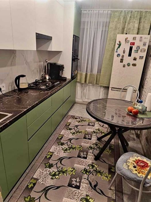 Продаётся 3-комнатная квартира Район КСК