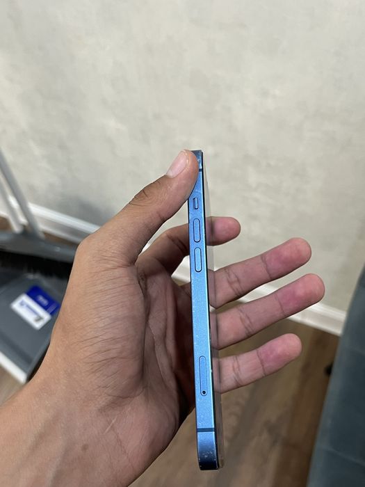 Продам iPhone 13 128 gb