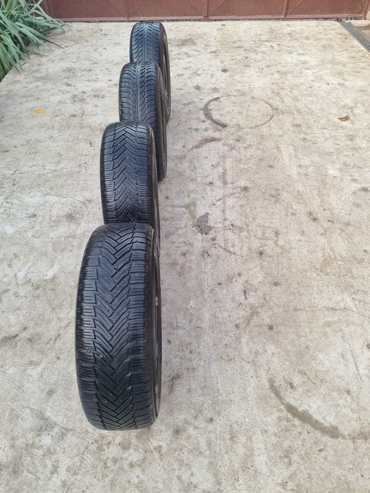Jante de tabla pe 15 inch cu cauciucuri de iarna