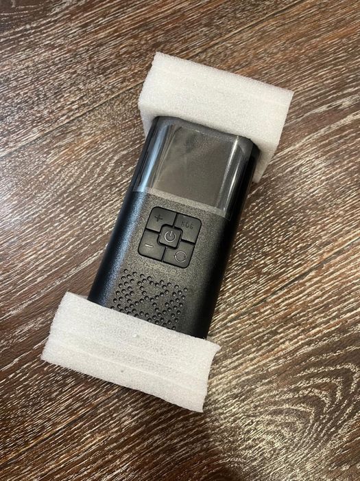 Продам новый компрессор-фонарь для автомобиля