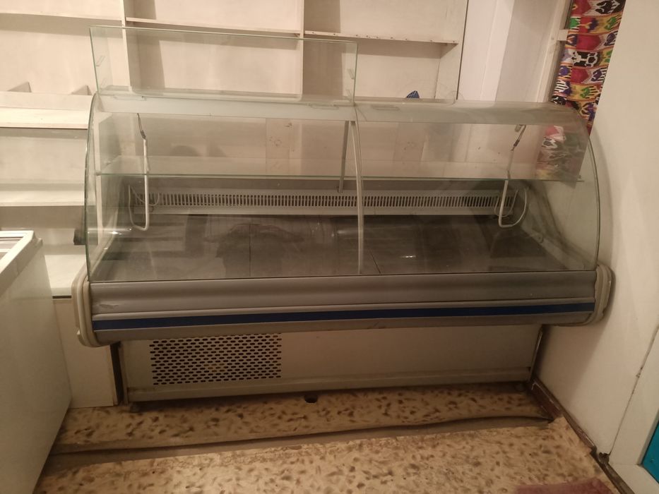 Продам холодильник 1.8 м