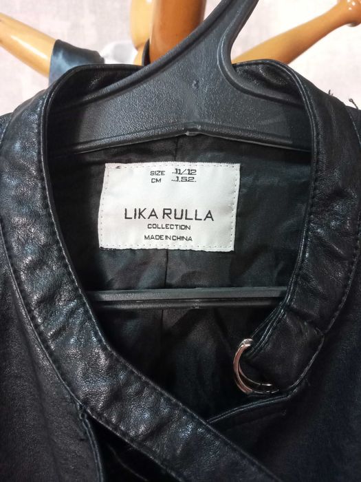 Продается кожаная куртка для девочек 11-12 лет в отличном состоянии