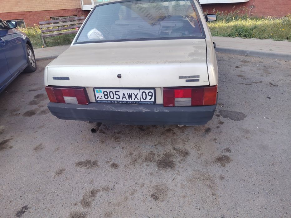 Продаю ваз 21099