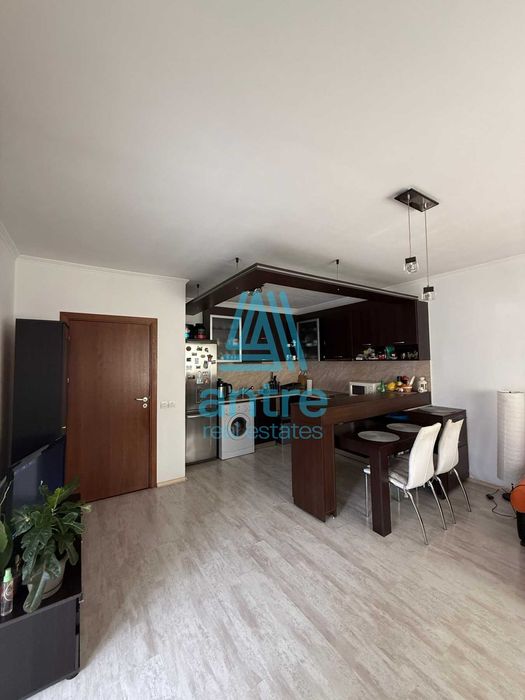 Двустаен апартамент в кв. Витоша