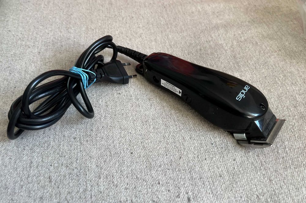 Masina de Tuns Profesionala cu Cablu Andis EasyStyle MC-2