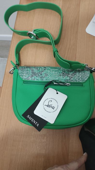 Продам кожаную сумочку