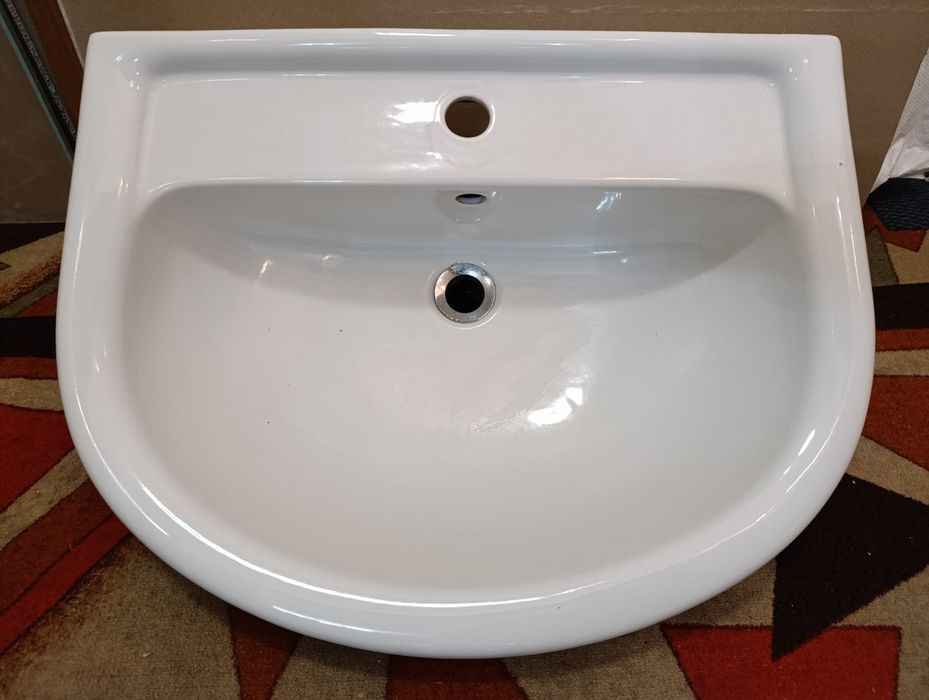 Продавам моноблок и мивка