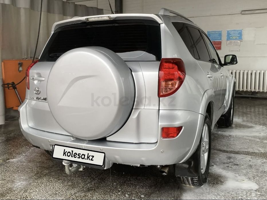 Продам Toyota RAV4