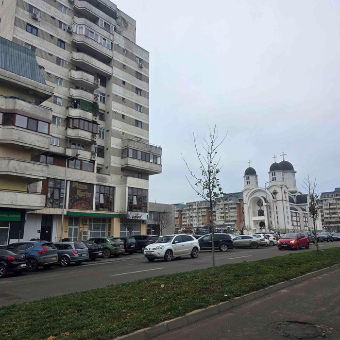 Proprietar inchiriez spatiu comercial Pascani