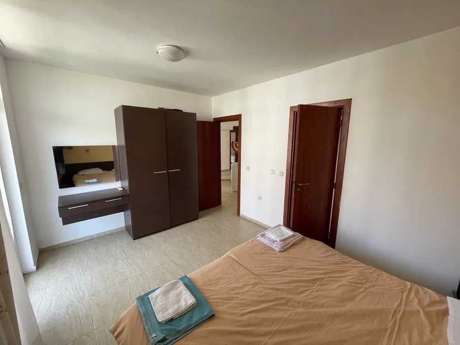 Дава се под наем Тристаен апартамент в к.к. Слънчев бряг - 100 кв.м за 311.1 € - Снимка #4