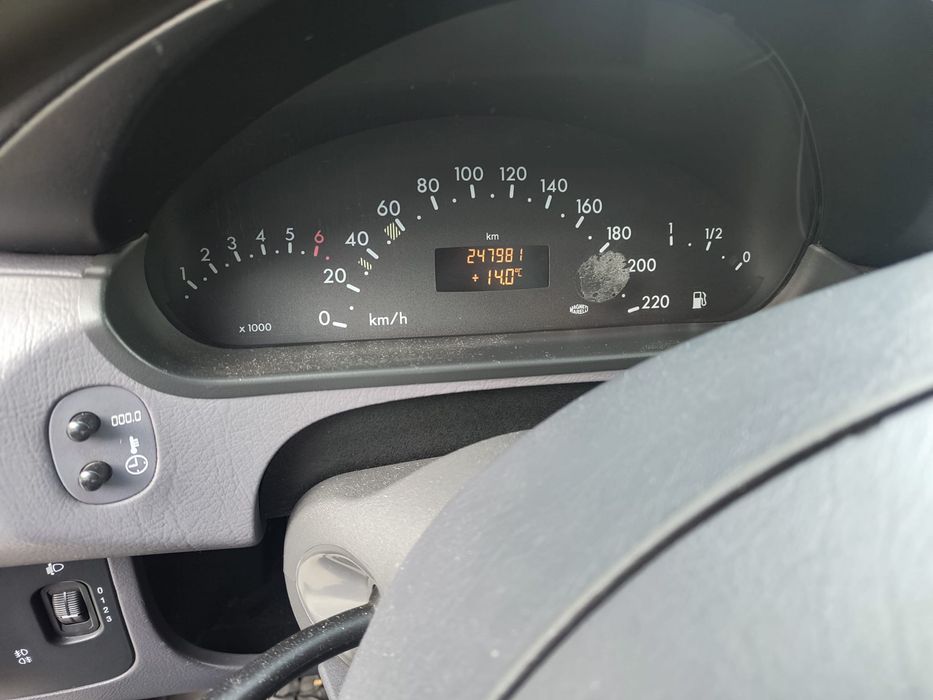Mercedes benz A160