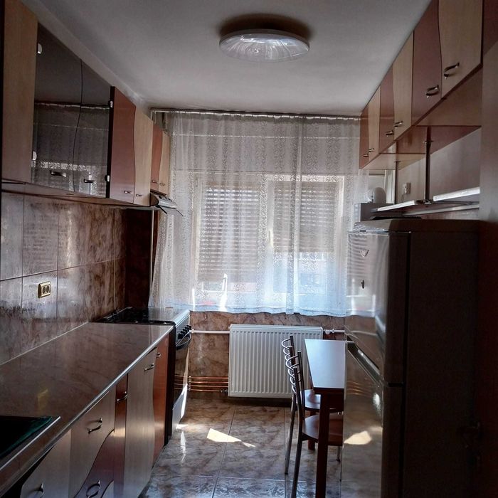 Apartament 2 camere central Zavoi
