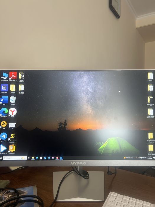 Kanpyuter manablok srochna sotiladi