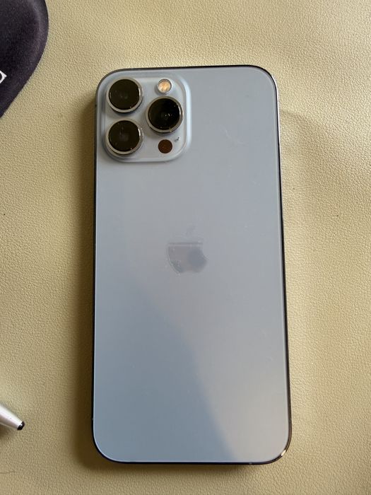 iPhone 13 pro max 256 GB (200.000k)