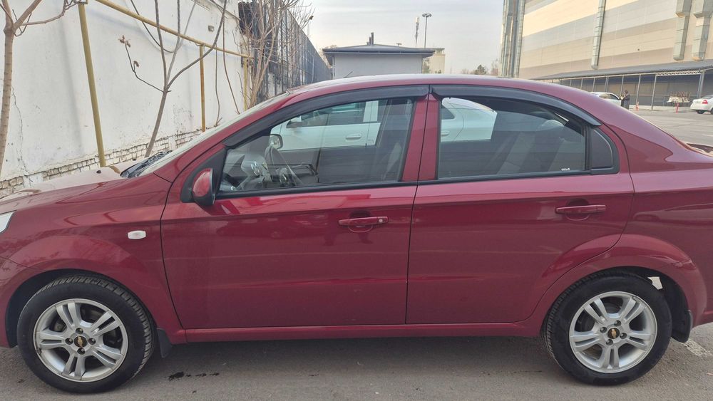 Продам Nexia 3 2021 год пробег 20 000 км