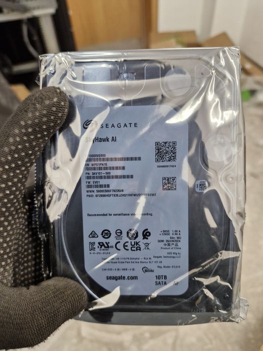 Продам жёсткий диск на 10тб