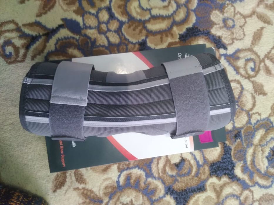 Продам  срочно наколенник