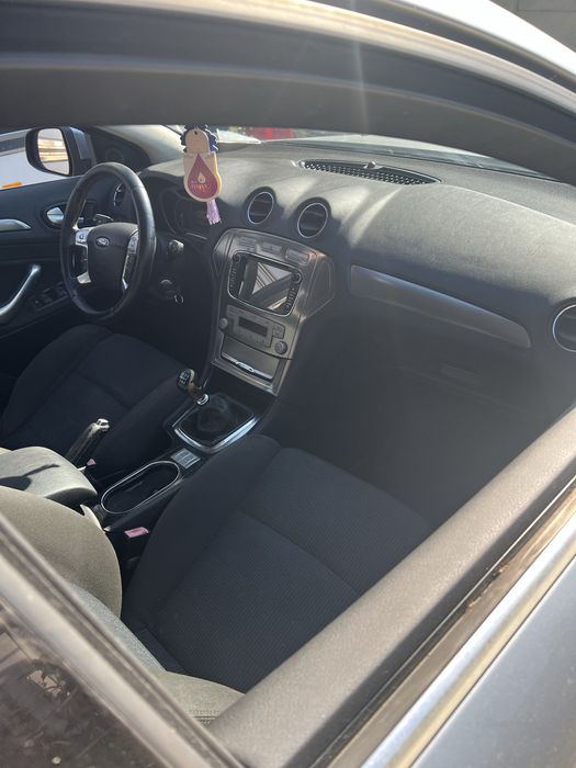 Ford mondeo mk4