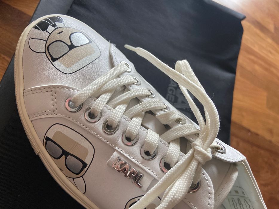 Karl Lagerfeld оригинални кецове.