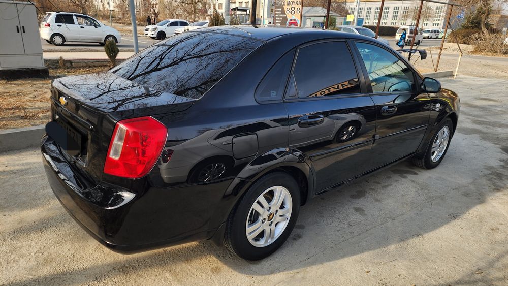 Naxt   va   barter  .