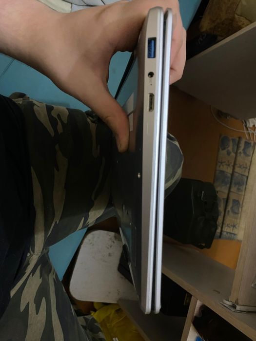 Продам китайский ноутбук